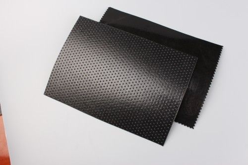 Geomembran mit weißem PE-Textur für chemische Beständigkeit und Durchstoßfestigkeit 267-534N