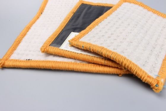 Hohe Zugfestigkeit Bentonit Geosynthetische Tonfolie für einfache und kurze Bauzeit