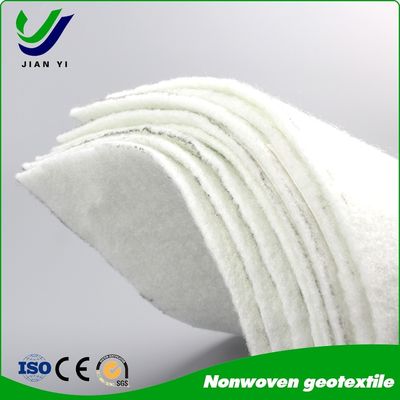 100-800 g/m2 Geotextil aus Grundfasern mit hoher Wasserdurchlässigkeit Abwasserfilterung Projektqualität verbessern und Baukosten senken