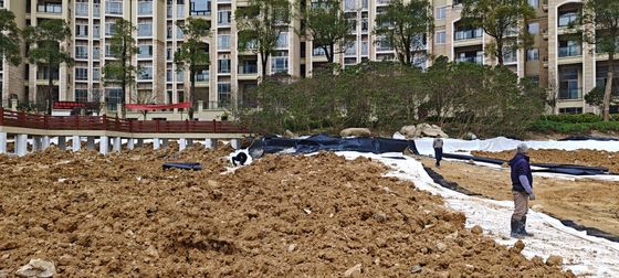 Langlebige HDPE-Glattgeomembran für künstliche See-Anti-Seepage-Projekt Bruchfestigkeit 20-80N/mm Verlängerung bei Bruch 700%