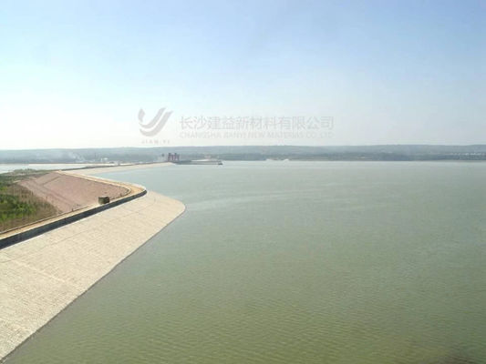 Hochdichte Polyethylen-HDPE-Geomembran zur Speicherung von Reservoirwasser und zum Schutz von Steilungen