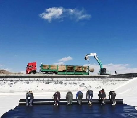 Konzipiert für die Sicherheit: Hochleistungs-HDPE-Geomembranlösungen für Rückstände